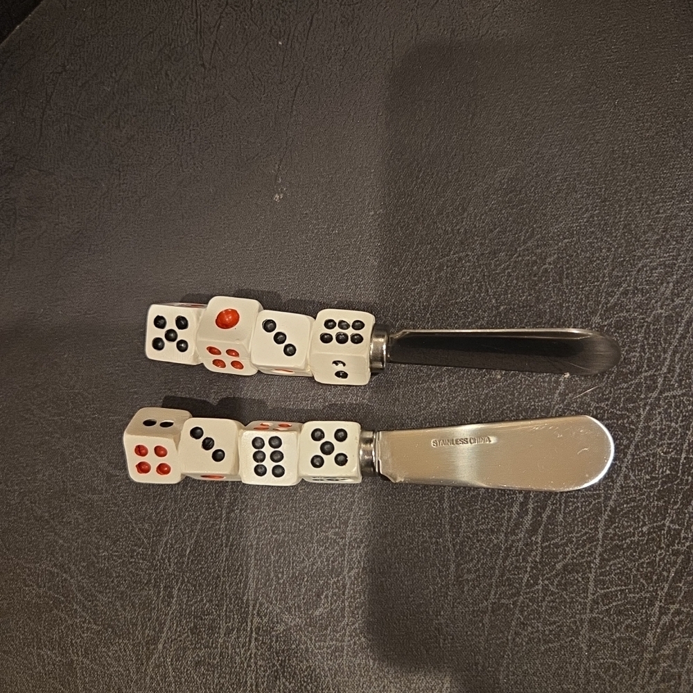 Set of 2 Butter Knife Spreader Dice Casino Theme